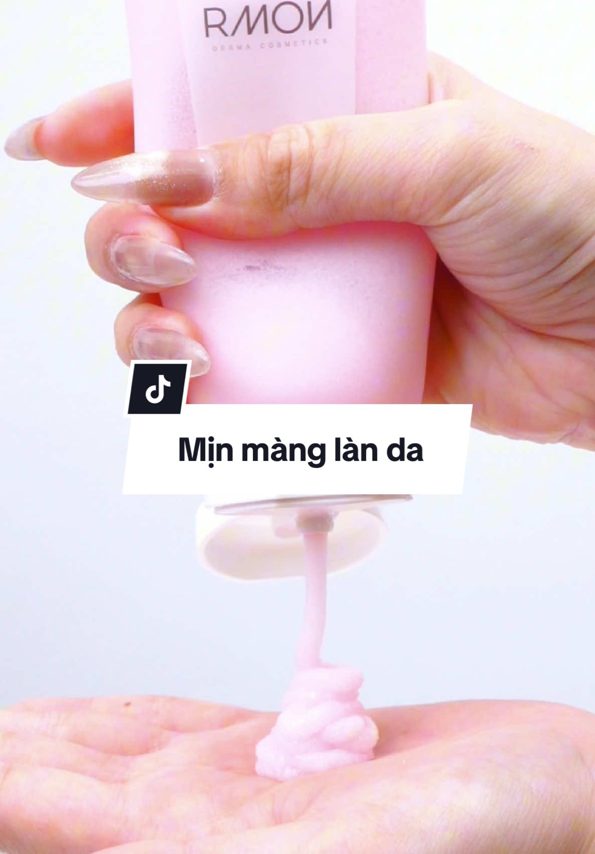 Công thức độc quyền của tẩy tế bào chết nhà Rmon, mang đến làn da mịn màng trắng sáng, tự tin làm rạng ngời vẻ đẹp của mấy nàng nha 🩷 #rmon #taytebaochetbody #taytebaochetmuoihong #duongdabody 