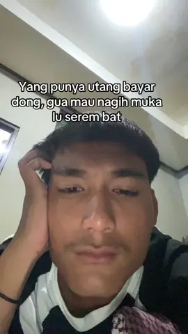 Malah enak2an party lu