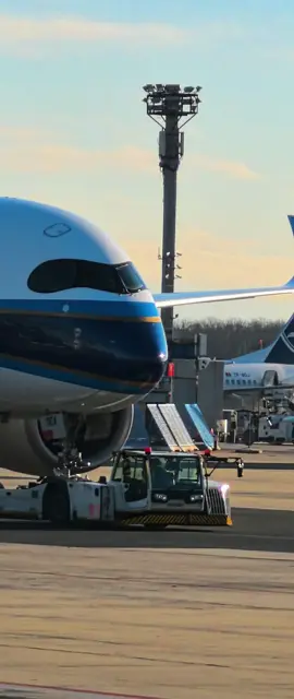 #aviationlovers #planespotting #4you #airbus #a350 #chinaairlines #airline #FRA #frankfurt #frankfurtairport #airport #germany #avgeek #plane #pilot #aviation #aviationdaily #aviationlovers #planespotting #trip #flying #flypシ #travel 