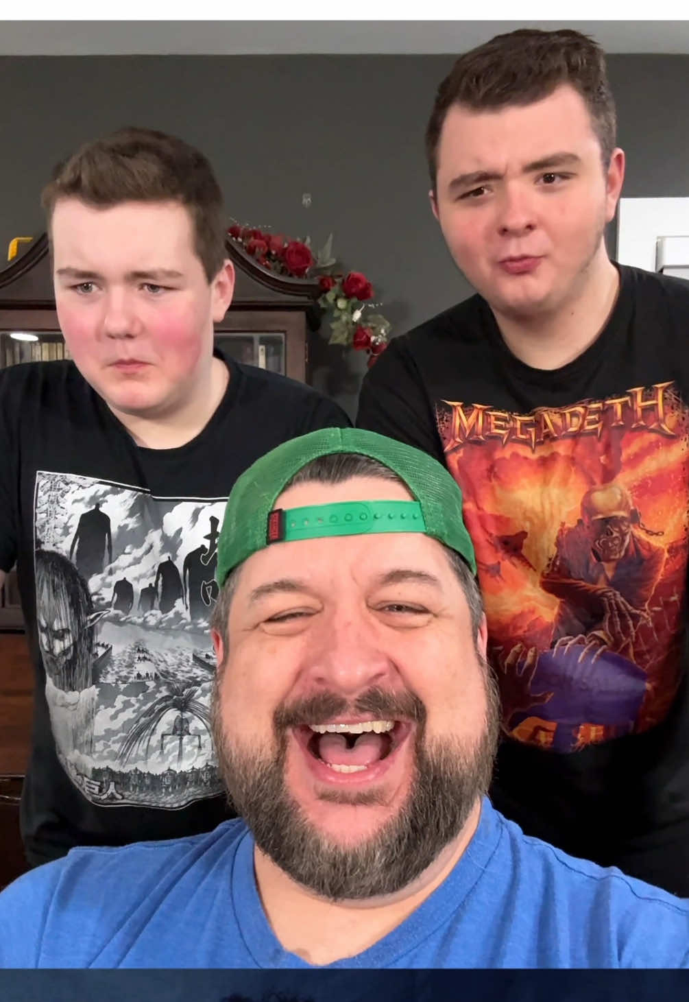 Riding the Synthwave!!! 😜🤣🤣 #uploadsoffun #comedyvideo #funny 