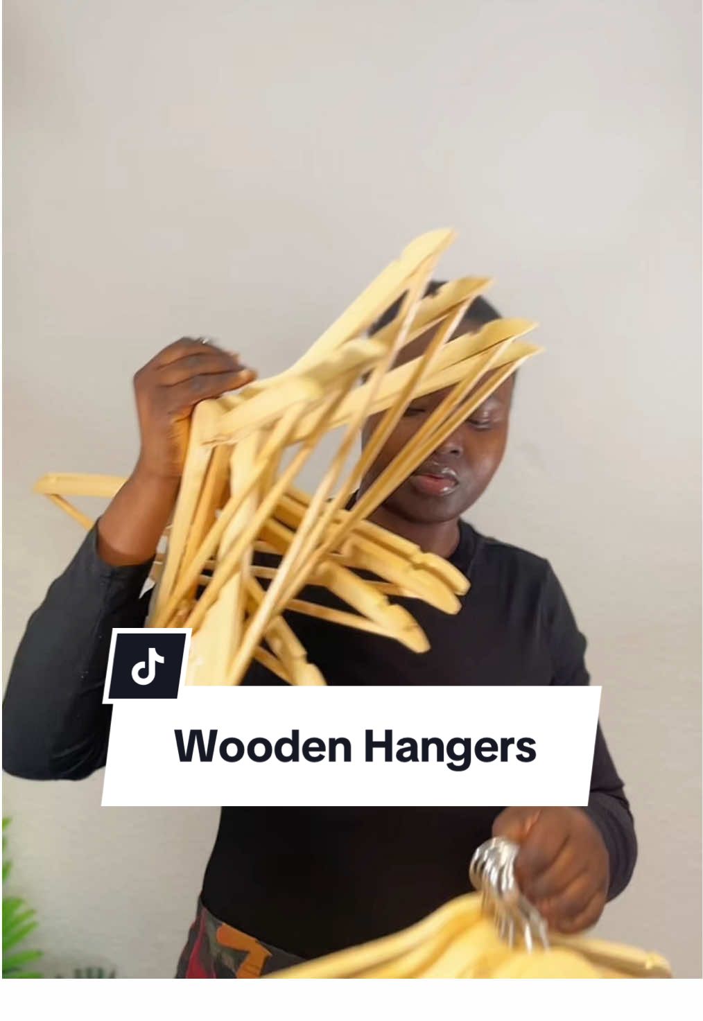 Clothes hangers #clotheshanger #homeessentials #tiktokmademebuyit #tiktokshop #marketingdigital 