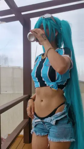 desaprendi a fazer . . . . #kiki #hatsunemiku #hatsunemikucosplay #cosplay #anime #vocaloid #foryourpage #parati #miku #brasil #cintura 