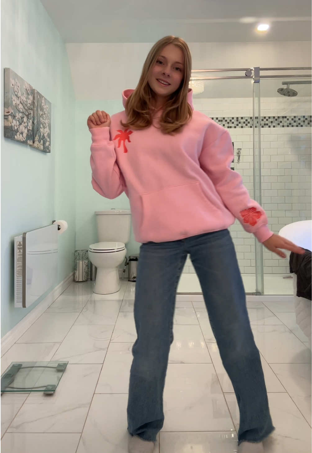 I live in this hoodie! #pinkpalmpuff #dance #hoodie #pretty #viral #foryou #fyp #trending @PINK PALM PUFF 