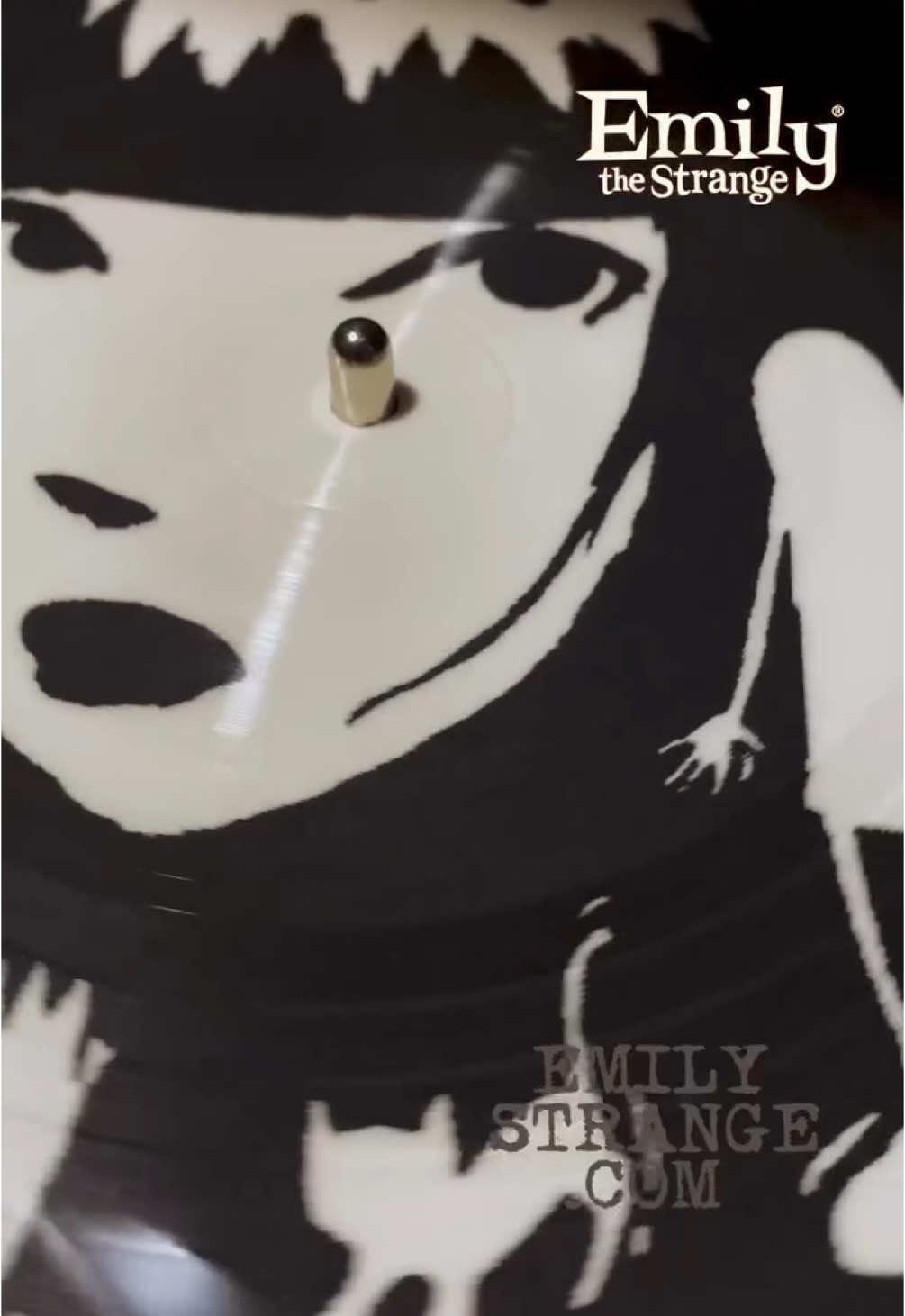 Emily on vinyl❣️🖤🎶🎸 #emilythestrange #vinyl #fyp #🖤 