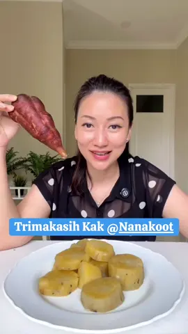 Mohon maaf yang belum sempat kebagian ya, karna lahan panen hampir habis dan peminatnya makin banyak, maaf  ijin untuk harga naik dikit ga papa ya, sampai ketemu di malam senin #umbi #yakone #yakon #jualyakon #tanamanyakon #fypviral #penjualyakon #umbiyacon #yakodiindonesia #umbiyakonrebus #fyp #ubiyakon #