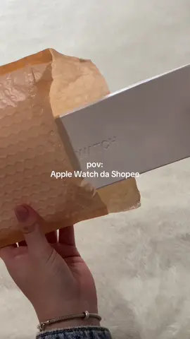 Melhor comprinha da Shopee, juro! 😍 Apple Watch da Shopee💖 #shopee #apple #applewatch #smartwatch #compras #dicas #fyp  #creatorsearchinsights 