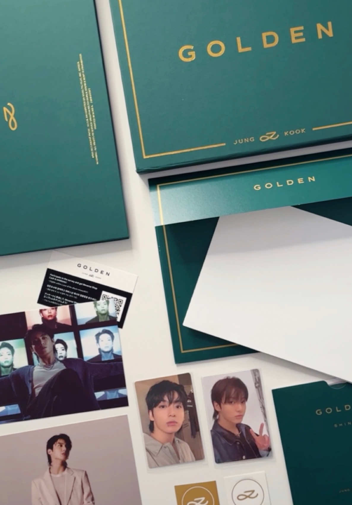 Unboxing album Golden Jungkook version SHINE #jungkook #goldenalbum #goldenjungkook #albumgoldenjungkook #unboxingvideo #btsunboxing #btsalbum #jungkookalbum #goldenmaknae #goldenmaknaejungkook