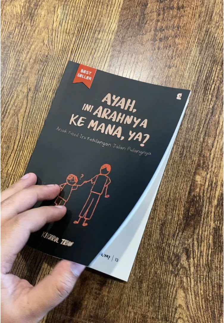 dan gak ada dunia yang baik-baik saja #ayah #ayahiniarahnyakemanaya #bukuayah #BookTok #anakkecilyangkehilanganpundaknya #bukurekomendasi #rekomendasi #fyp #fypage #fypシ゚ 