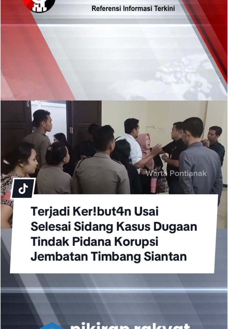 Usai selesai sidang perkara kasus dugaan tindak pidana korupsi jembatan timbang Siantan, telah terjadi ker!but4n didalam ruangan sidang, yang masih belum diketahui penyebabnya, Kamis (16/1). #WartaPontianak #pikiranrakyat #Kalbar #kalbarpontianak #kuburaya #pontianak #viral #libapan #jaksa #keributan #korupsi 
