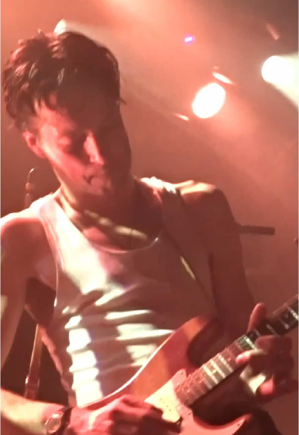 Tukua te reo maori ki Wīwī 🇫🇷 ki wāwā 🚶 📹 elephantbaci #livemusic #marlonwilliams #nzmusic 