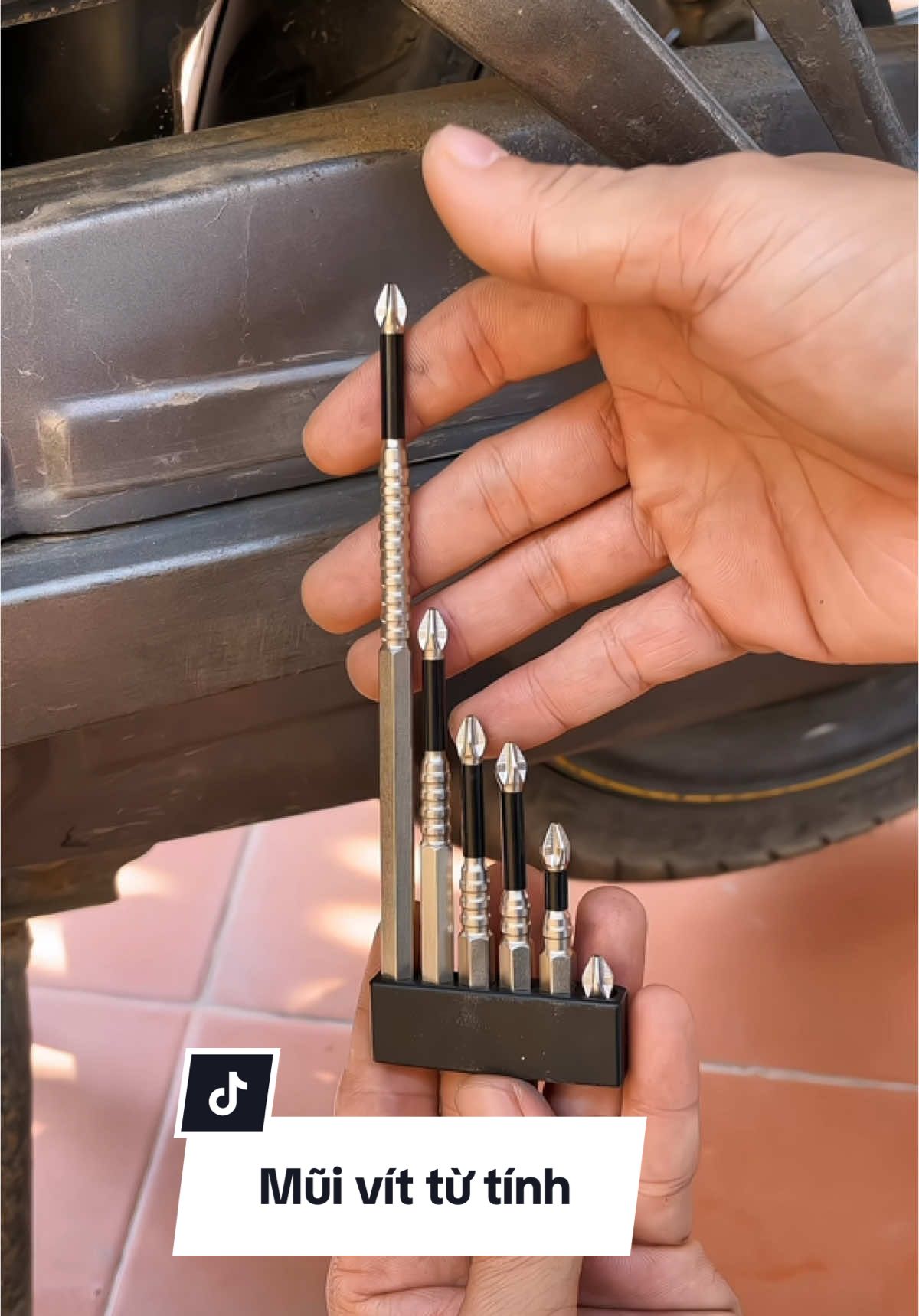 Bộ 6 đầu vặn vít từ tính chống trượt hàng nội địa trung dài 2,5cm đến 15cm. #dauvanvit #dauvittutinhchongtruot #muivitchongtruot 