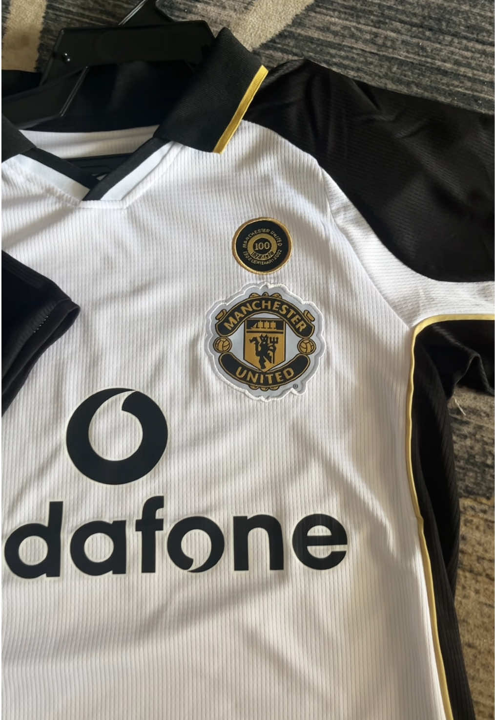 NEW ARRIVAL 🔥 MAN U RETRO 01/02 🔥🔥 >>> #jersey #manutd #retromu 