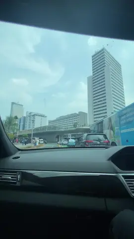 vibes jakarta siang 🔥 #foryoupage #foryou #fyp #fyppppppppppppppppppppppp #fypage #bcazxy #xybca #masukberandafyp #masukberanda #berandatiktok #berandafyp #citylights #jakarta #viralvideo #viral #trend #trending #trendingsong #fyptiktokviral #fyptiktok #fyptiktokindonesia #fyptrending 