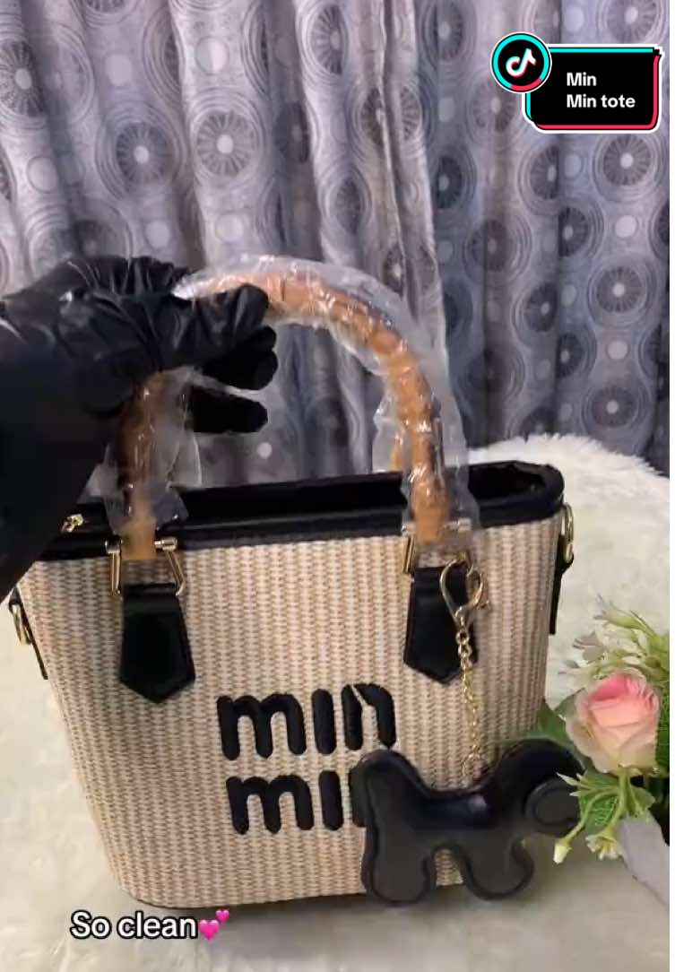 Min min bag available 💕 Price; 25k Send us a dm to shop✨ #totebag #tote #totebagaesthetic #tiktok 
