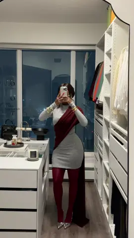 Still on the grey and burgundy colour combo 🩶 Dress @JLUXLABEL  Fragrance @Valentino  Happy Friday!! 🫶🏾 #classystyle #elegantstyle #TikTokFashion #stylingtips #chic #explore #explorepage #modestfashion #modesty #outfitoftheday #fashiontiktok #outfitinspo #minimalstyle #blackgirltiktok #30daysofoutfits #blackgirlluxury #burgundy  monochrome outfits monochromatic look classy style classy outfit ideas elegant style eleagnt outfit elegance modest fashion modesty modest dressing  tiktok fashion black girl tiktok black girl fashion explore page explore fyp for your page ootd ootn chic style minimal chic style old money aesthetic burgundy 30 days of outfits 