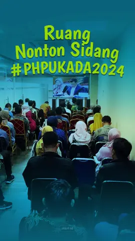 #Courtizen tau nggak? Untuk memantau persidangan #PHPUKADA2024 nggak cuma bisa lewat youtube aja. #Courtizen bisa juga menonton jalannya persidangan menggunakan fasilitas ruang sidang yang ada di gedung 2 MK lho! Mau tau seperti apa fasilitasnya? Sekalian juga kita dengerin yuk apa kata #Courtizen yang sudah pernah menggunakannya. #MengawalKonstitusi #salaMKonstitusi #MKRI