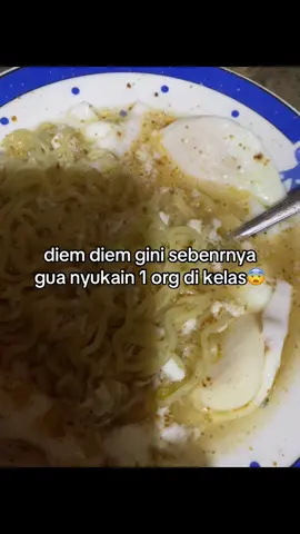 NYUKAIN YG SEKELAS 