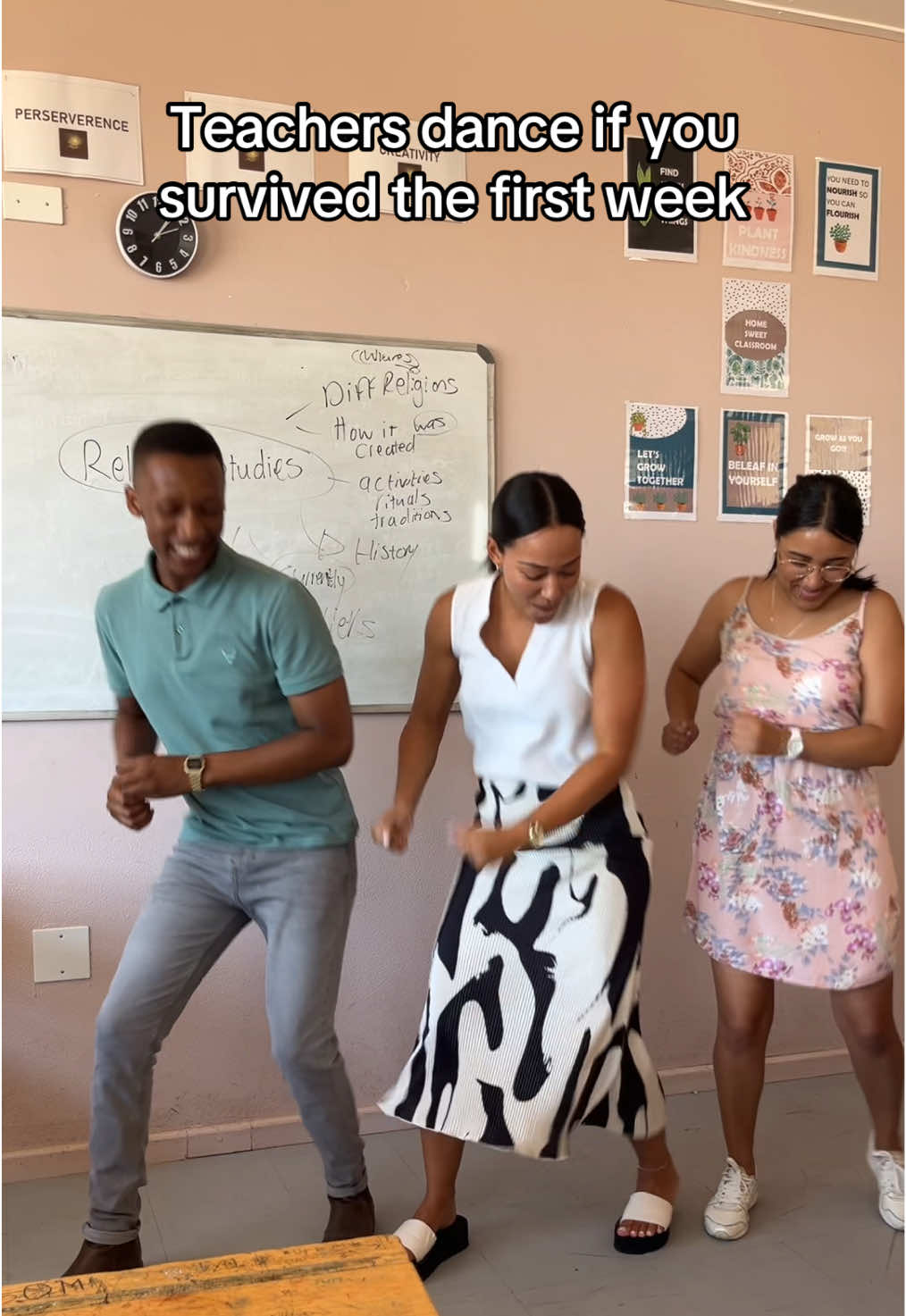 Heppa week one done and dusted. 🥳🎉🎊 #teachersoftiktok #teacherdance #southafricanteachers #mzansi 