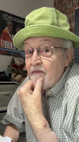 I’m home from the hospital #fypシ #foryou #foryoupage #fyp #oldmansteve #tiktok #hospital #staysafe 