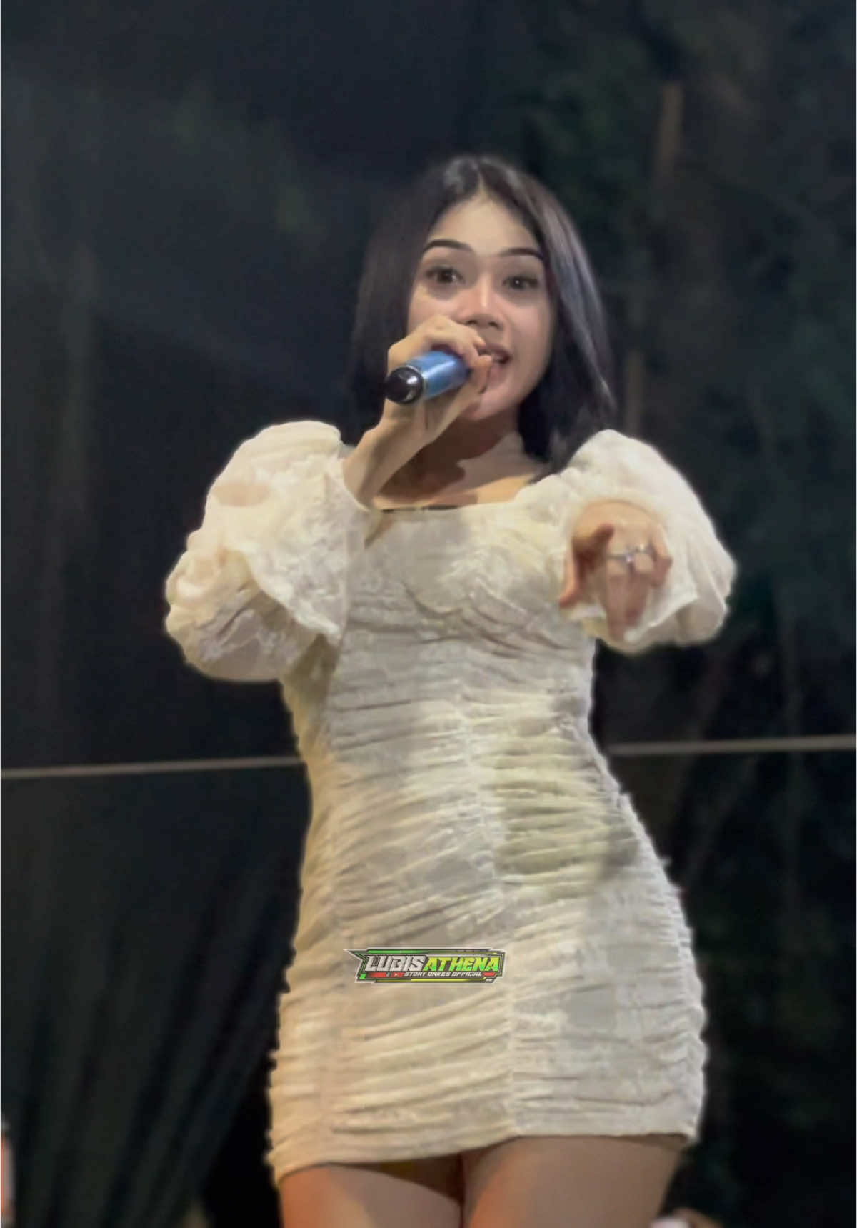 Betapa hancur hatiku melihat engkau bersamanya🫣 @Salma Novita  #storyorkesofficial #fyp #viral #lubisathena #salmanovita #lalunamusic #antaraakukaudandia  @𝙇𝘼𝙇𝙐𝙉𝘼 𝙈𝙐𝙎𝙄𝘾 𝙀𝙉𝙏 @Promotor Laluna Music  @𝙈𝘼𝙎 𝙇𝙐𝘽𝙄𝙎 𝘼𝙏𝙃𝙀𝙉𝘼 