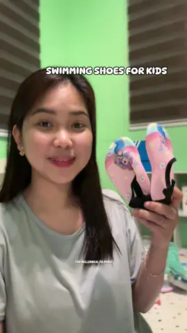 Little feet, big adventures! 🌊👣 Keep your kids safe and comfy with our lightweight swimming shoes—perfect for water play and beach fun!