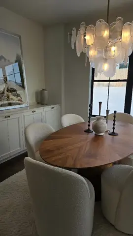 We're going through the kitchen today in this series featuring a stunning 5,100 square food Twin Cities home, and I'll touch on my favorite part - making things DISAPPEAR! This kitchen is design meets functional and that's what we want! #mnrealtor #mnrealestate #minnesotahomes #buyersagent #twincities #twincitiesmn #twincitiesrealestate #twincitiesrealtor #twincitieshomes #mnhomesearch #relocatingtominnesota 