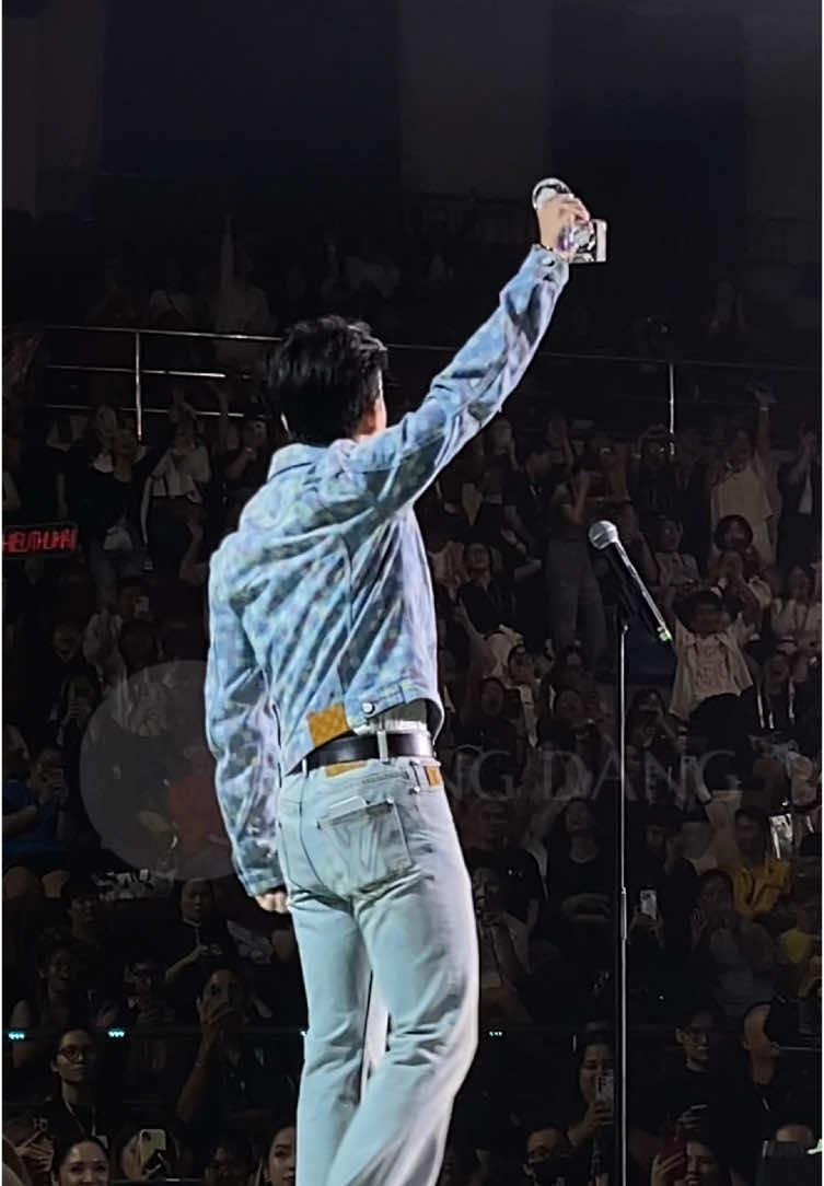 HIEUTHUHAI gửi lời cảm ơn đầy trân trọng đến tất cả những người yêu thương và ủng hộ mình, “mọi người yêu thương mình như thế nào, hãy yêu thương bản thân gấp 100 lần như thế, vì mng hoàn toàn xứng đáng” #hieuthuhai #lsx #lansongxanh #2024 #viral #fypシ゚ #foryou #fyppppppppppppppppppppppp 