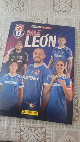 Álbum completo DALE LEÒN (U de Chile) 🦉🦁💙🤘🏻 #daleleon💙❤ #daleleon #dalebulla💙🤘 #pasioninfinita #udechile🔵🔴 #losdeabajos🔴🔵 #album #coleccionista #udechileoficial #udechilemivida #santiagodechile #bullamibuenamigo❤️💙  @Club Universidad de Chile @dalebulla @Panini Chile 