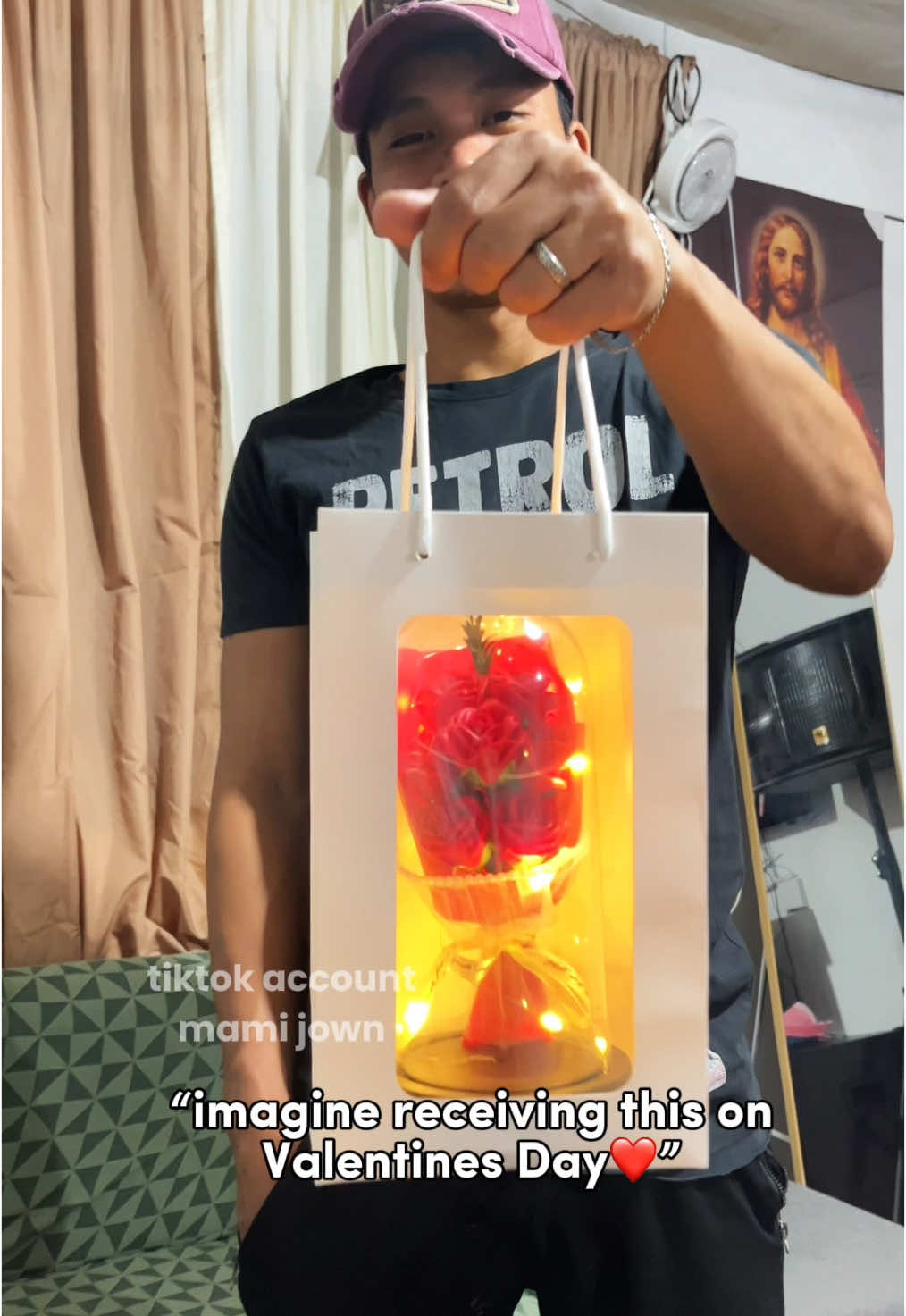 Flower bouquet na hindi nalalanta! Yan ang deserve ng loved ones natin❤️🌸 #flowerbouquet #artificialflowers #ValentinesDay #valentinesgift #valentinesgiftideas 