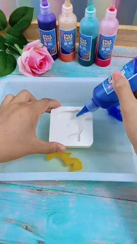 This squishy kit is so much fun!#squishymaker #squishytoy #magicwaterelf #giftsforkids 
