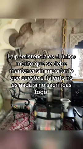 La persistencia  Es el único mérito a nivel general que te mantendrá vivo en todo no importa cuán inteligente sea importa cuán persistente te mantengas #tradingforex #crypto #optionstrading #opcionesbinarias 