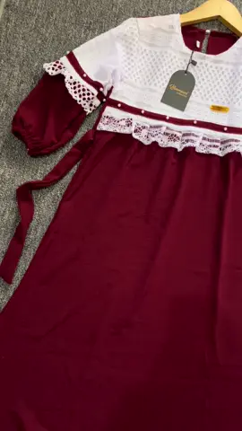 Gamis Crinkle Mix brukat.  #gamisanak #gamismurah #gamissethijab #gamiscouple #gamislebaran #fypage #fyp #masukfyp 