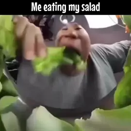 #eatingmysalad #pov #looksfunny - - - - - - - - - #myweightwatchersjourney #mywls #weightlosscomparison #myweight #comparisonphotos #caloriedeficit #majorweightloss #weightlossgoal #fatgirlgettinghealthy #lazyfitness #mybariatricjourney #burnthatfat #notfatanymore #1poundatatime #fridayworkoutdone #curvymom #facetofacefridays #thickfitness #ineedtoloseweight #fattytofitty #weightlosspictures #vsglatinas #watchmeloseit #verticlesleeve #gettingfit #calorietracker #livinghealthy 