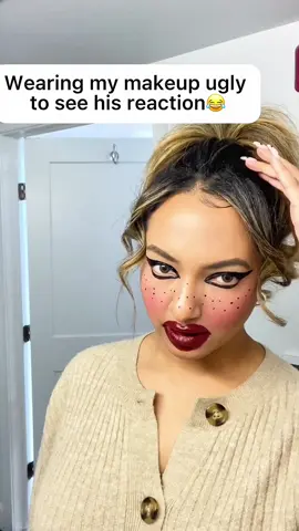 Try this prank with your husband 🤣🤣🤣#scarecam #scareprank #funnyvideo #viralvideo #prank #fyp #scare #trending #jumpscare #scared #fun #foryoupage 