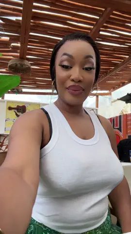 Ma propre chanson , vous me gagnez dedans , Ayi ? 🤣😂  #fyp #pourtoi #tiktokfrance🇨🇵🇨🇮💯 #tiktoklondon🇬🇧 #JOSEY #WK👑 #viral #lesamazonesdejosey #LesCombattantsdelawomanking #tiktokabidjan🇨🇮 #BonneAnnee2025 #moreviews #tiktokfrance🇨🇵 #tiktoksuisse🇨🇭 #VIBRATIONSUNIVERSELLES 