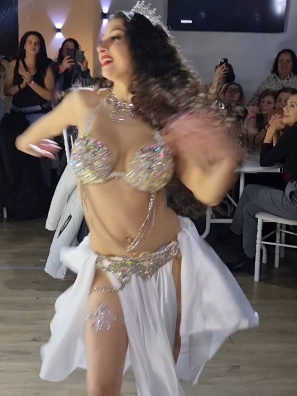 #türkei #türkisch #araber #arab #Bauchtänzerin #Deutschland #Deutsch #fürdich #fürdichpage #türkiye #bellydance #bauchtanz #danzaarabe #show #viral #Parti #Eğlence #PartiVibes #GeceHayatı #Arkadaşlar #Müzik #Dans #PartiZamanı #UnutulmazAnlar #Mutluluk #GeceModu #PartiVideoları #TürkPartisi #EnerjiDolu #EğlenceKeşfet #ReelsKeşfet #KeşfetSayfası #GeceEğlencesi #SınırsızEğlence #PartyTürkçe #henna 