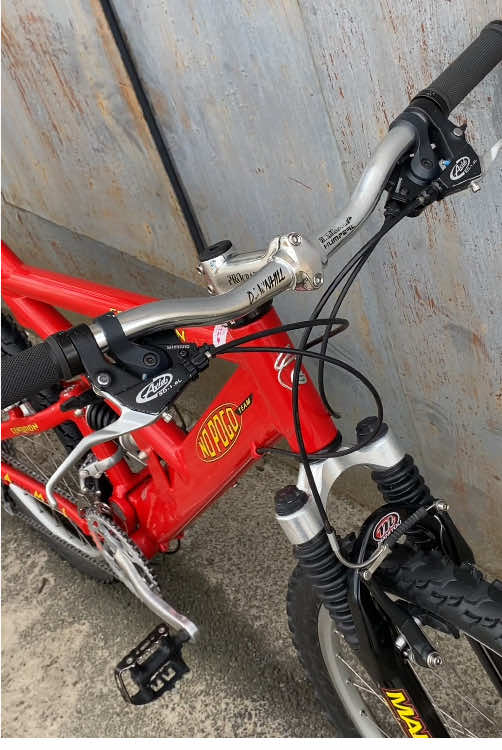 Vintage full suspension bike cable management  #restoration #DIY #vintagebike 