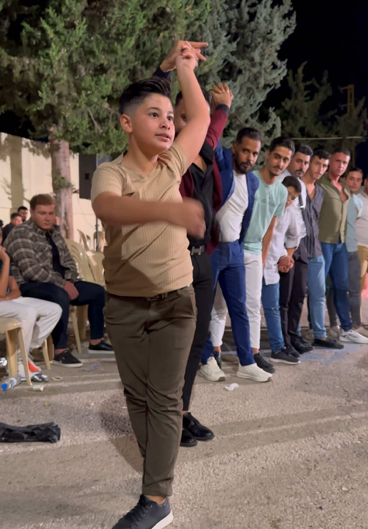 هيا بنا نقف أحتراماً لأمير الدبكة يوسف دلباني..✋🔥#وسيم_دلباني #foryoupage #Qatar #fyp #يوسف_دلباني #amirca🇺🇲 #قطر #السعودية 