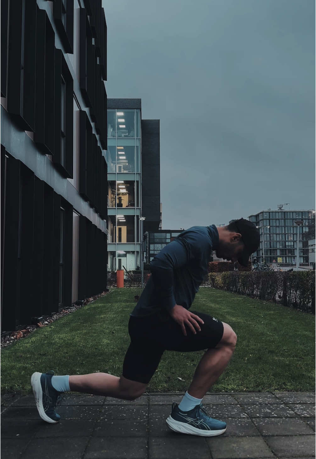 Why do I Run ? 🏃🏽  . . . . #endurance #hybridathlete #Running #gym #جري #رياضة #عقلية 