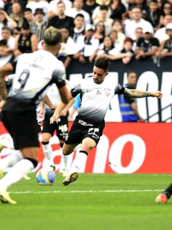 O PODER DO CHUTE COLOCADO🎯 #corinthians #sccp1910 #timao #coringao #golaçosdofutebol 