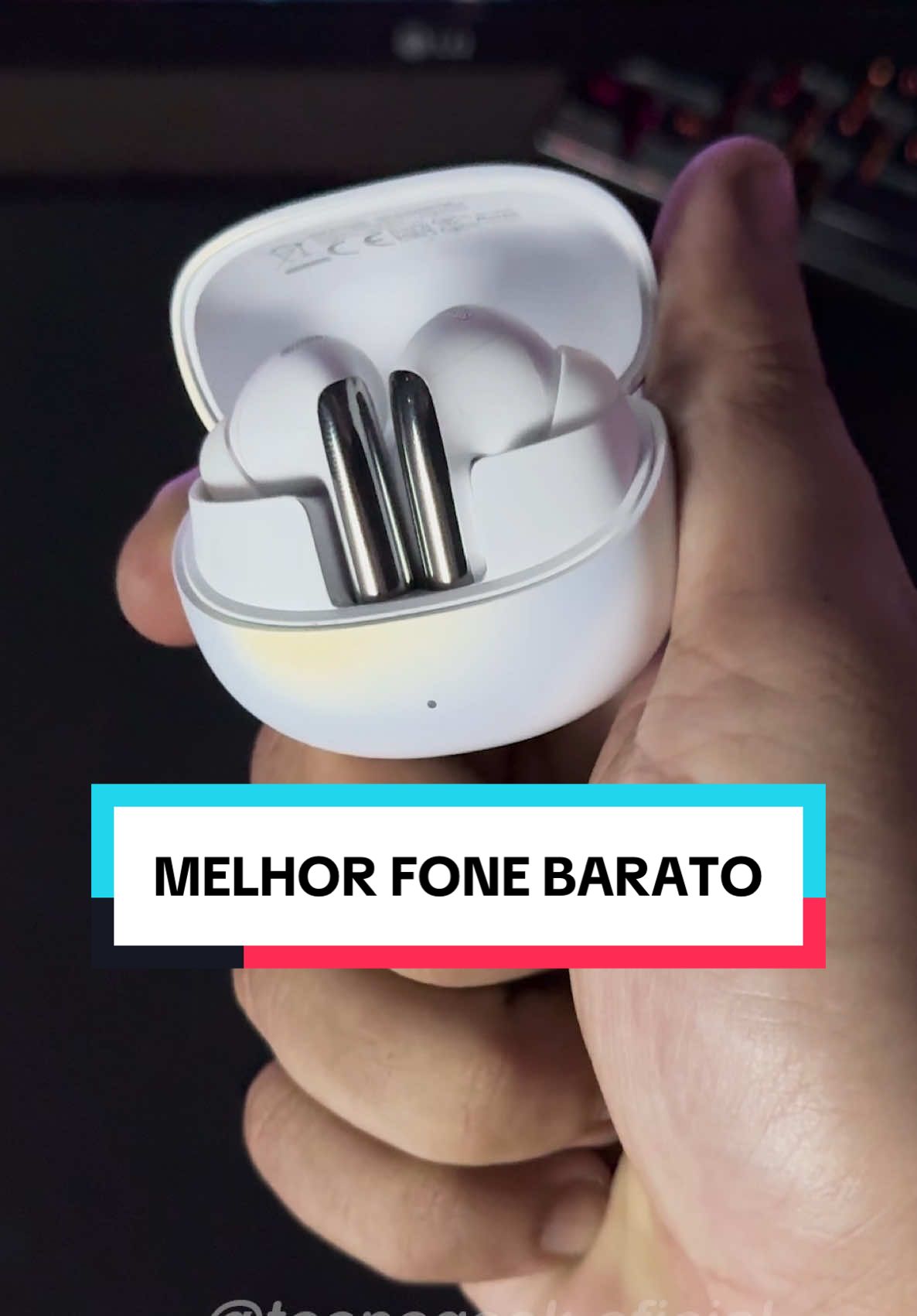 Melhor fone de ouvido barato pra comprar hoje em dia!  . Eu testei e gostei muitos da qualidade sonora. . @qcyglobal @qcy.brasil  . #fonedeouvido #tecnogeek #fonesbluetooth #fonebluetooth #tecnologia #review #gadgets 