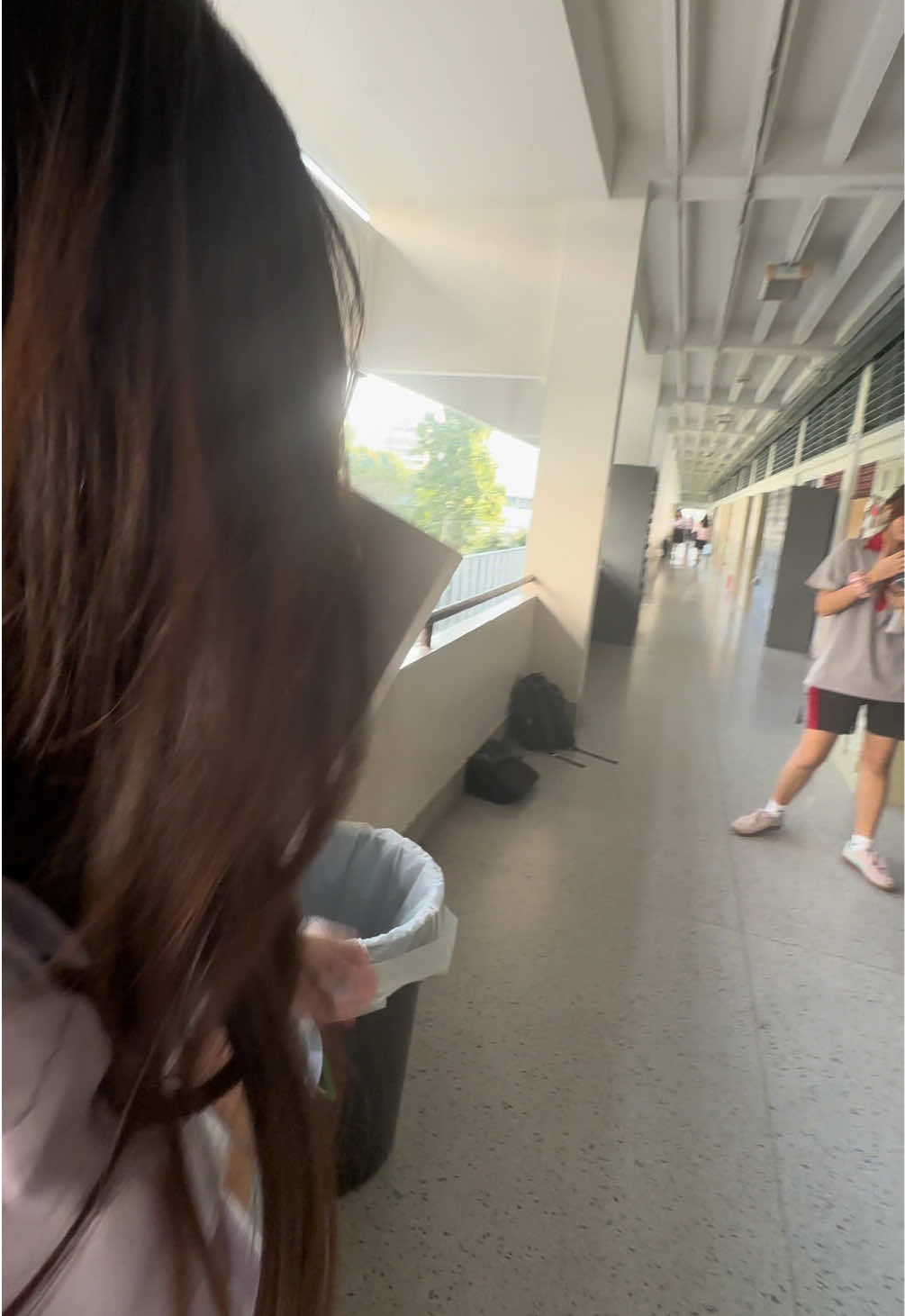 ตัวหลุด #ประสานมิตร #ประสานมิตรมาทุกแนว #เดินโยก #สไตล์ฉัน #ซ้อปราง #ทรงเอเทปูน 