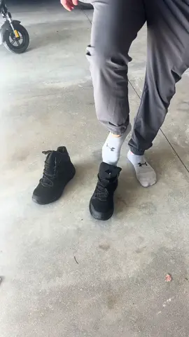 QXEP5911[1] #ad #Sylphid #Menssteeltoedshoes #Steeltoedshoes #Steeltoedboots #safetyshoeskings #Safetyshoes #safetyshoessneaker #sylphidshoes #Aircushionshoes #Lightweightsteeltoe Check out these super comfy, lightweight, and ultra durable steel toed sneakers.  You can walk all day and be comfortable and protected at the same time.  Check out all the colors and sizes here: https://www.amazon.com/dp/B0CJPSKHTY?ref=t_ac_view_request_product_image&campaignId=amzn1.campaign.3L6QLHKURGURL&linkCode=tr1&tag=kathrynk.seve-20&linkId=amzn1.campaign.3L6QLHKURGURL_1737151591113