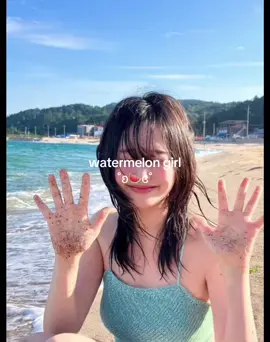 🍉!!#thisvibes #watermelon #watatermelongirl #shoujo #shoujovibe #vibesbeach🌊 #beachday #imjustagirl #girls #beachgirlaesthetic #beachgirlstyle 