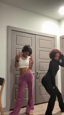 my sissy is hereeeee