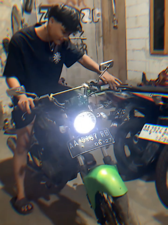@Jiib🅱️ Mode racingg??  #najib#na_jibss#jibss#jib #motor#racingboy #fyp#fyp#fypage #fypシ゚ #fyp #fypage#xy#xyz#xyzbcafypシ  #fyppppppppppppppppppppppp 