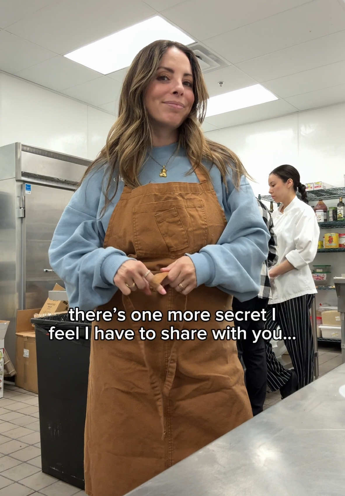 I thought people would get the joke but it got wayyy out of hand 🥹✨❤️  ILY ALL SO MUCH! #donut #donutshop #funny #vegas #entrepreneur #thestruggle #elphaba #food #donutqueen 