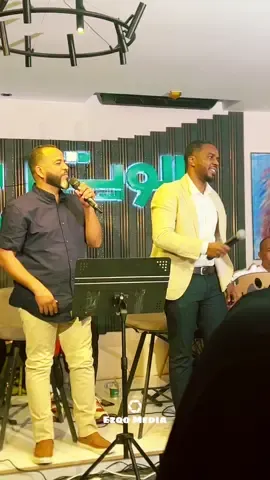حفل اليوم في كافية@الوتر السابع كافيه الفنان @Ahmed Awad @مكتب ارتباط العميد احمد عوض 🎤 والفنان @د.حفيظ#احمد_محمد_عوض #اغاني_سودانيه #العميد #حفيظ #اغاني_سودانية #sodanes_tiktok #حفلات_الرياض 