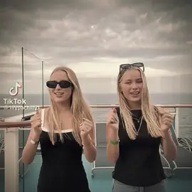 prettiest twins on earth!! Please tag them x @Lily Cohen @Lucy Cohen #fyp #foryou #twins #lilycohen #lucycohen #like #share #edit 
