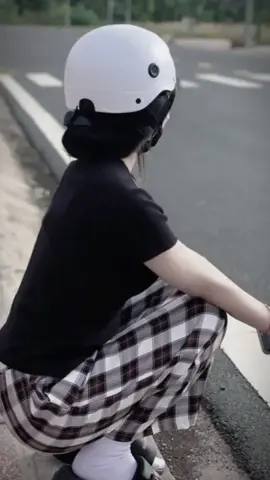 giữa đêm khuya mưa rơi nao nề 🥺